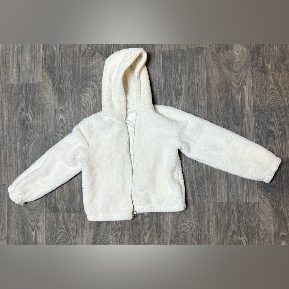 White FuzzyGirls’ XL Lined Light-Weight Coat with Pockets